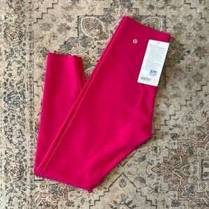 Women’s NWT Lululemon Glow Up HR Tight 28” Leggings